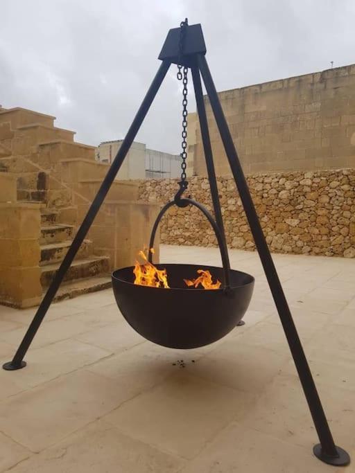 Farmhouse Villa With Large Pool And Garden In Gozo Għarb Dış mekan fotoğraf
