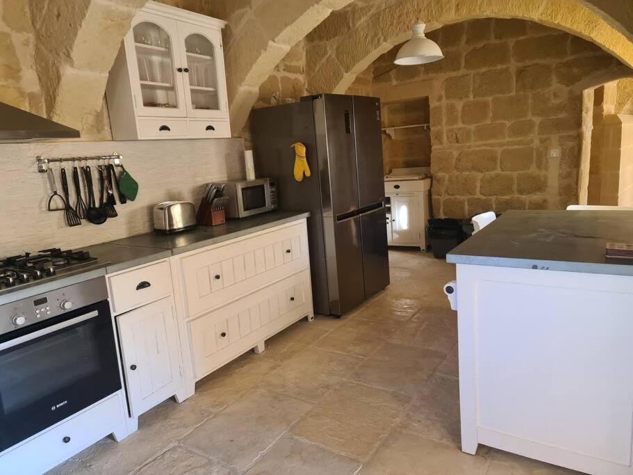 Farmhouse Villa With Large Pool And Garden In Gozo Għarb Dış mekan fotoğraf