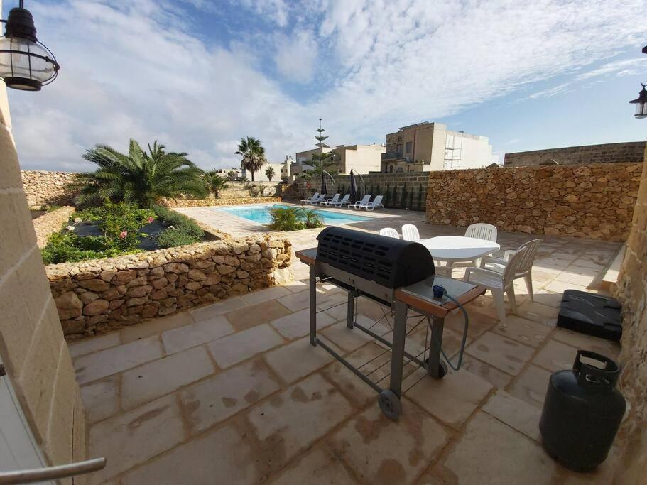 Farmhouse Villa With Large Pool And Garden In Gozo Għarb Dış mekan fotoğraf