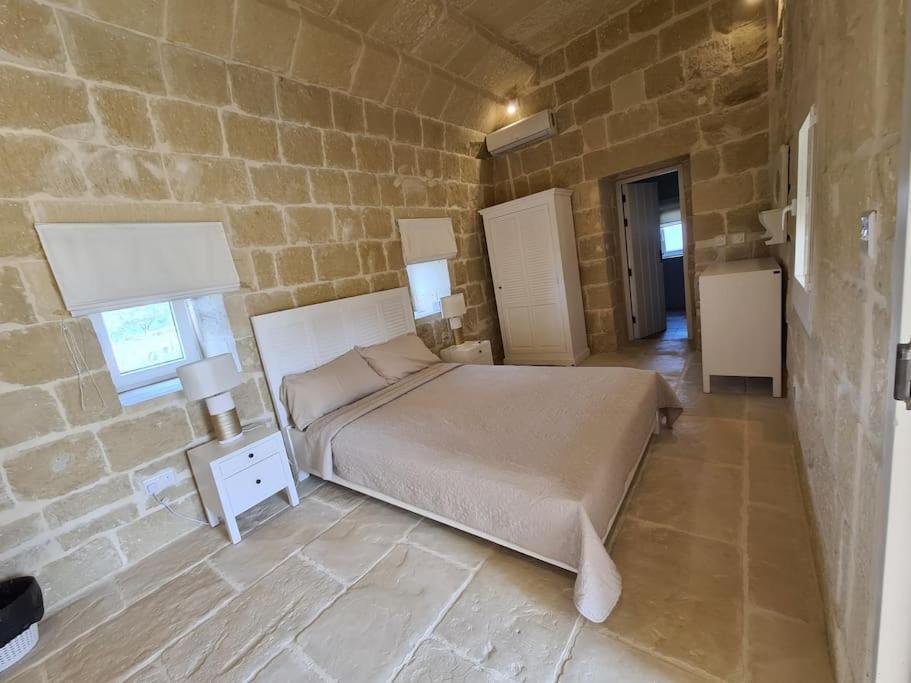 Farmhouse Villa With Large Pool And Garden In Gozo Għarb Dış mekan fotoğraf