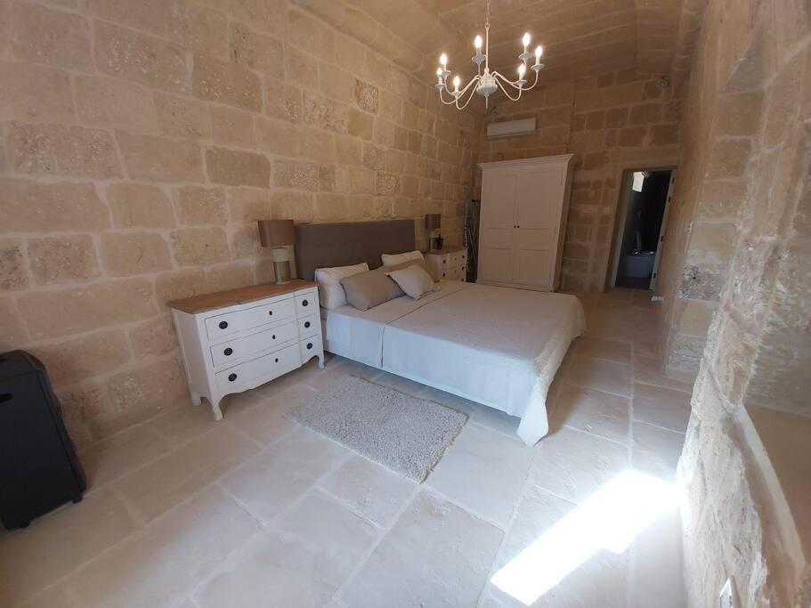 Farmhouse Villa With Large Pool And Garden In Gozo Għarb Dış mekan fotoğraf
